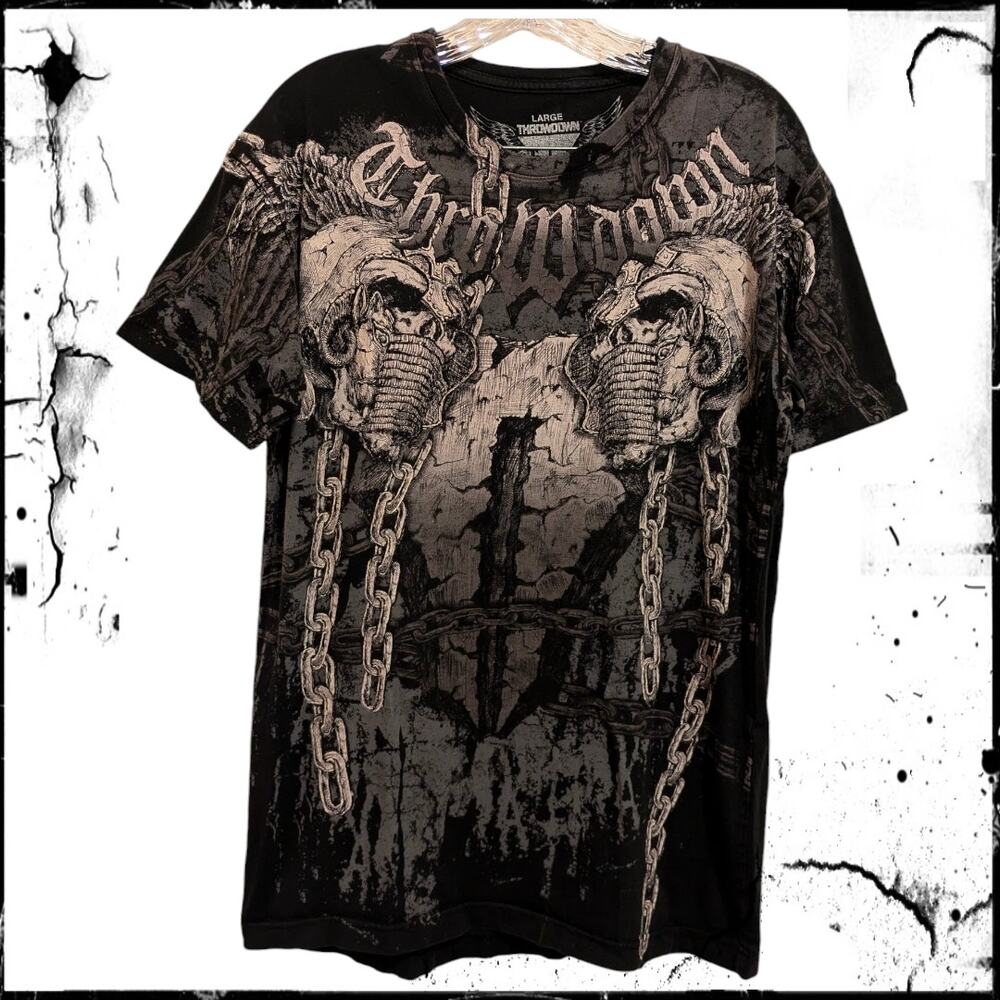 THROWDOWN Warriors Face Off T-shirt men's Large Skulls Y2K Cyber Grunge